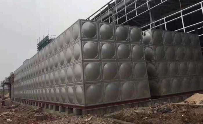 我們為什么選擇不銹鋼水箱？